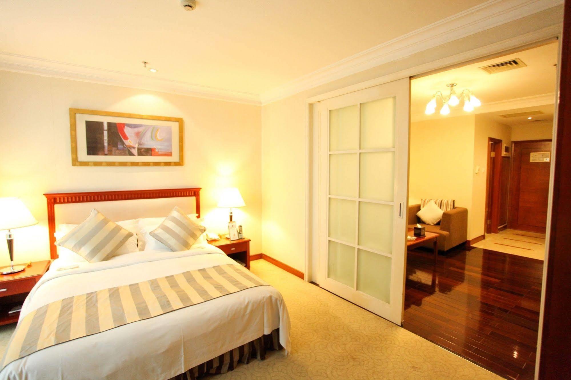 Shenzhen Dongmen Metropark Suites Hotel Екстер'єр фото
